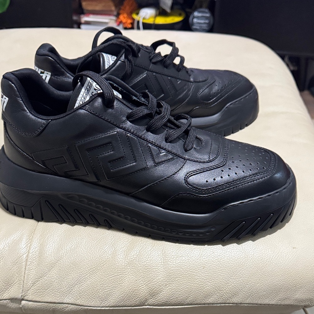 Versace Black Leather Men's Sneakers - Picture 6 of 9